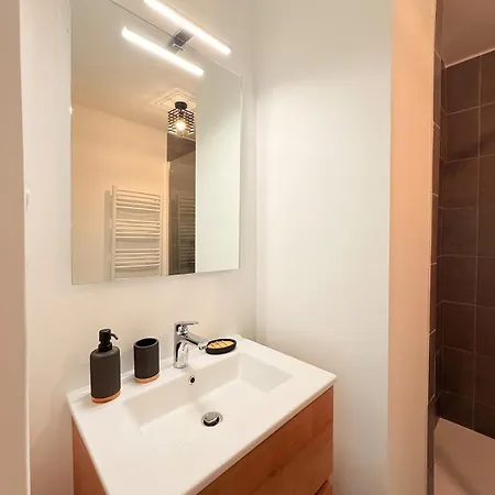 Apartament With Balcony *